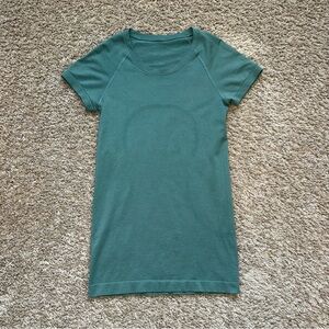 EUC LULULEMON SWIFTLY TEE